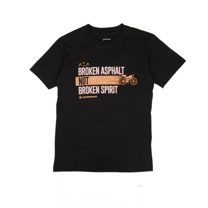 AZA x MAINSEPEDA T-Shirt Broken Asphalt Not Broken Spirit - Black