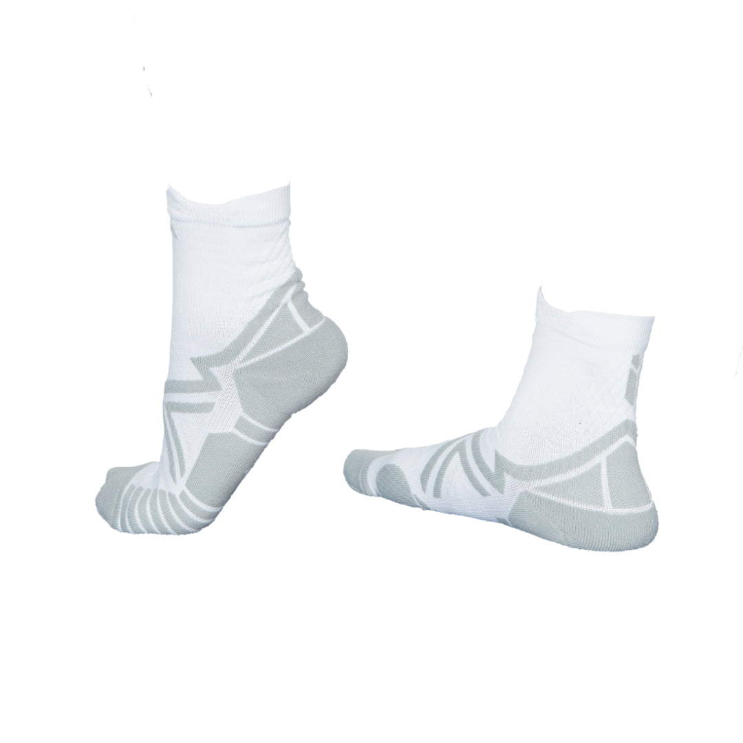 AZA Ignite II Quarter Socks - White Black